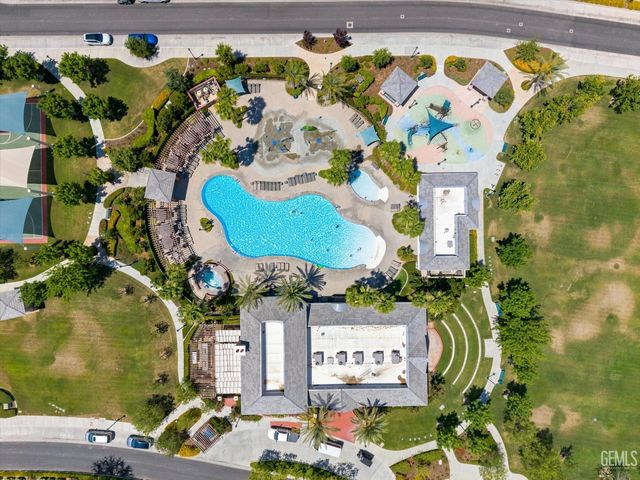 13710 Pixton Avenue, Bakersfield, CA 93311