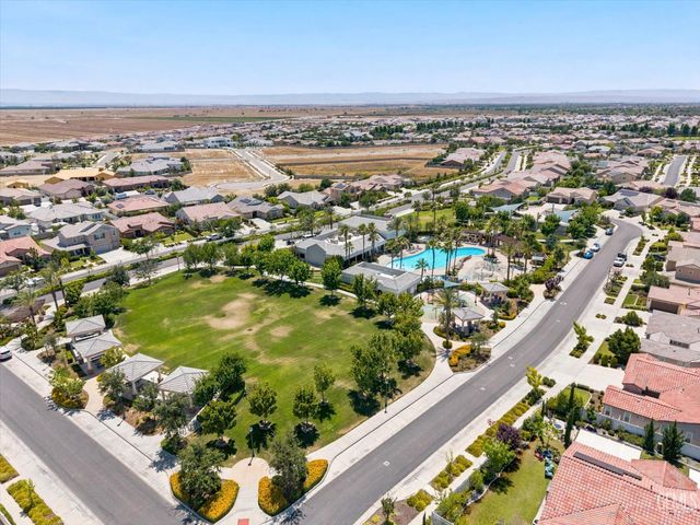 13710 Pixton Avenue, Bakersfield, CA 93311