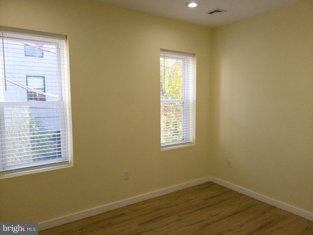 1558 N RANDOLPH ST, Philadelphia, PA 19122