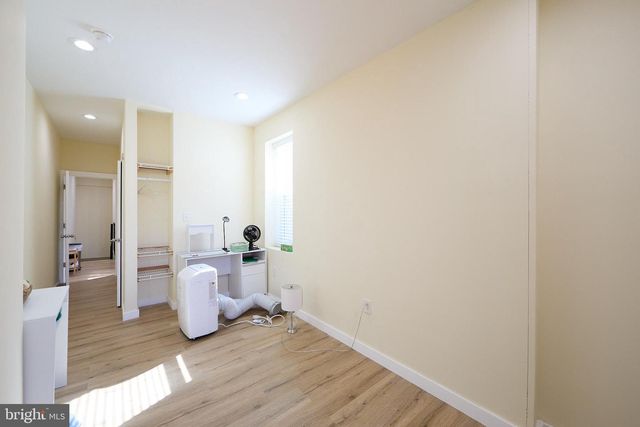 1558 N RANDOLPH ST, Philadelphia, PA 19122