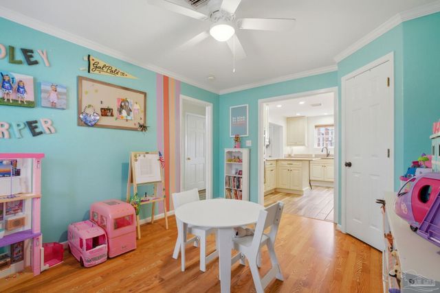 116 S Sunset Blvd, Gulf Breeze, FL 32561