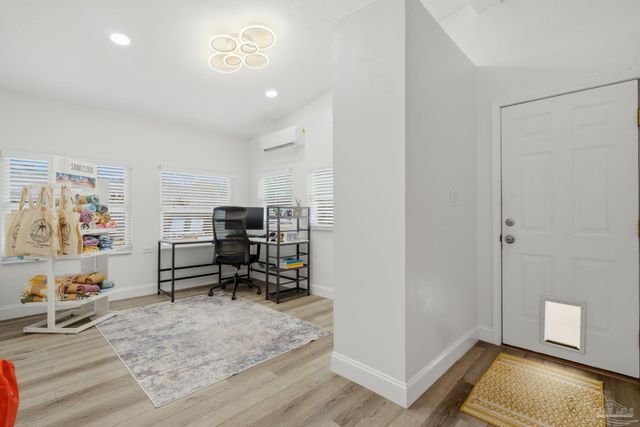 116 S Sunset Blvd, Gulf Breeze, FL 32561