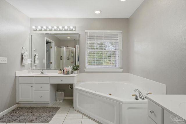 116 S Sunset Blvd, Gulf Breeze, FL 32561