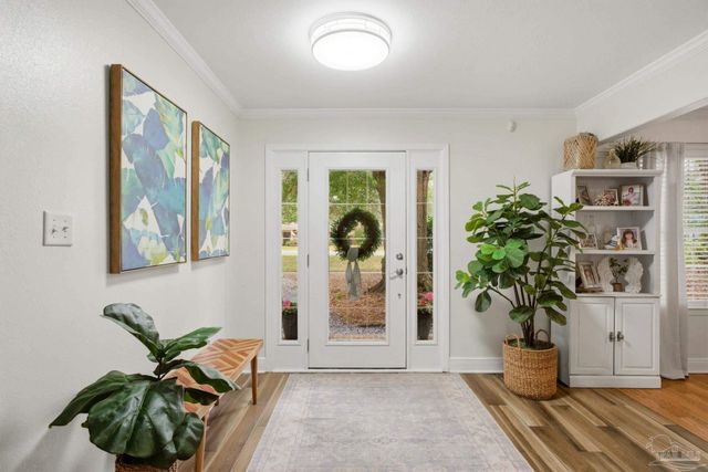 116 S Sunset Blvd, Gulf Breeze, FL 32561