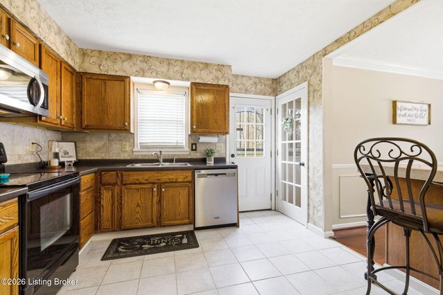 9710 Fairground Rd, Louisville, KY 40291