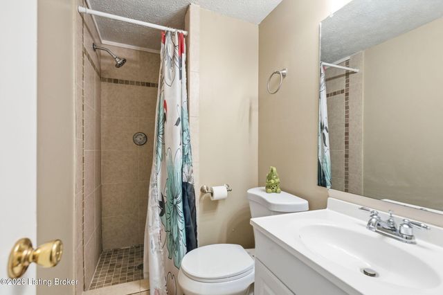 9710 Fairground Rd, Louisville, KY 40291