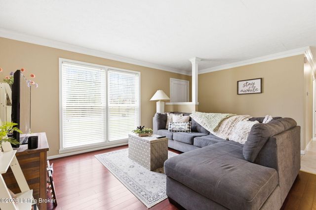 9710 Fairground Rd, Louisville, KY 40291