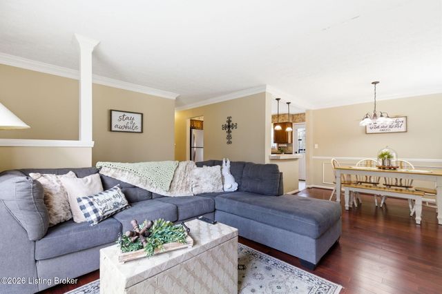 9710 Fairground Rd, Louisville, KY 40291