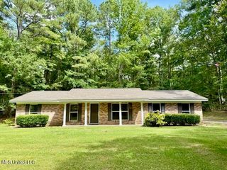 1066 Trickhambridge Road, Brandon, MS 39042