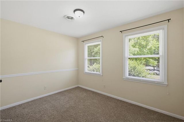 8933 Ambridge Drive, Kernersville, NC 27284