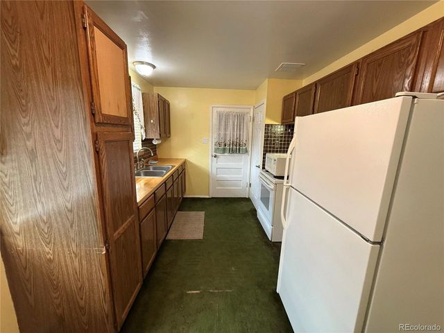 5855 S Delaware St, Littleton, CO 80120