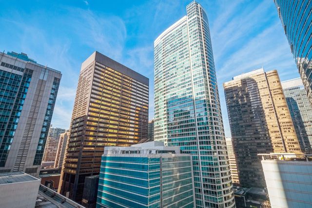 512 N MCCLURG Court 711, Chicago, IL 60611
