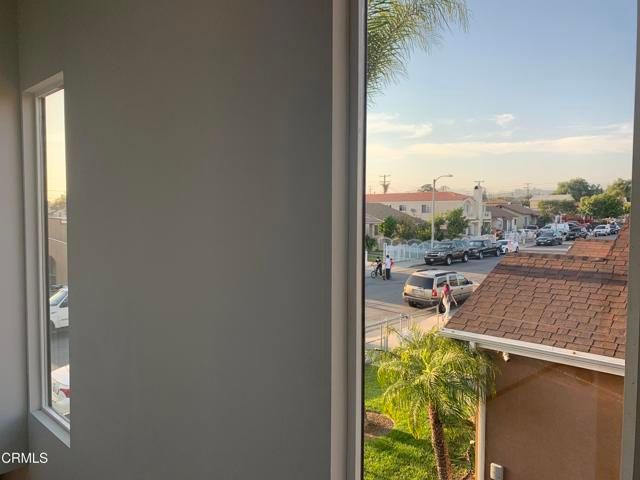 668 Keenan Avenue, Los Angeles, CA 90022