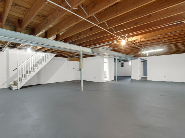 2621 Ridge Road, Lansing, IL 60438