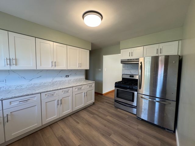 2621 Ridge Road, Lansing, IL 60438