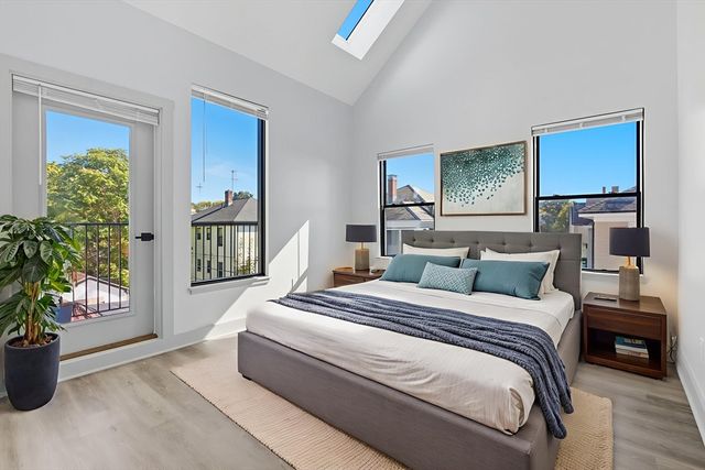 127 E Cottage St 8, Boston, MA 02125