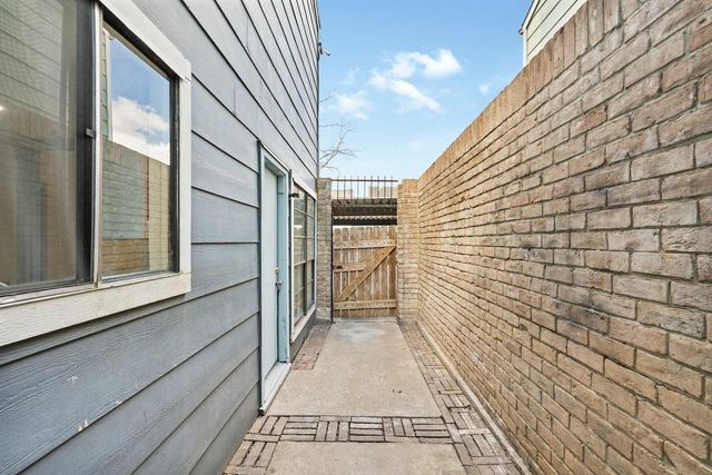 8583 Wilcrest Drive, Houston, TX 77099