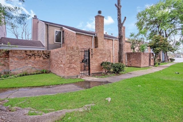8583 Wilcrest Drive, Houston, TX 77099