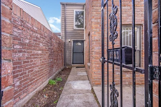 8583 Wilcrest Drive, Houston, TX 77099