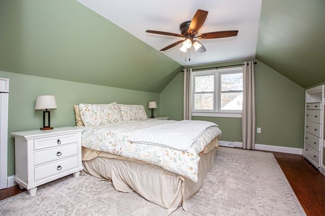 128 Tremont St, Mansfield, MA 02048