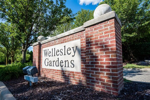 5727 Hampshire Lane 75, Ypsilanti, MI 48197