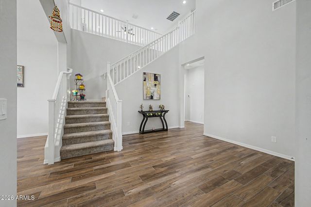 8730 W VISTA Avenue, Glendale, AZ 85305