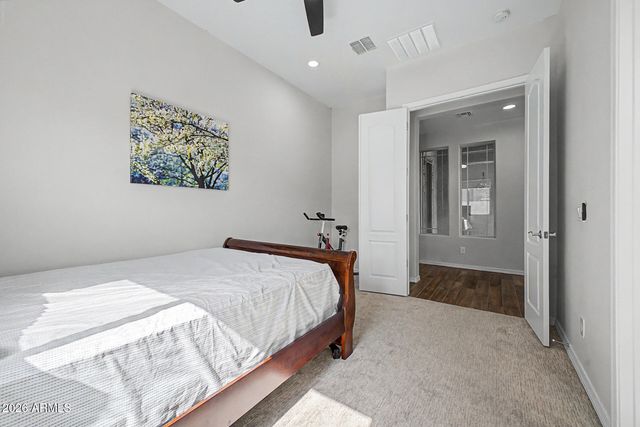 8730 W VISTA Avenue, Glendale, AZ 85305