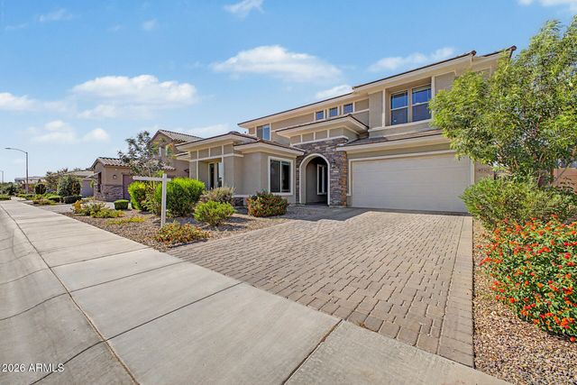 8730 W VISTA Avenue, Glendale, AZ 85305