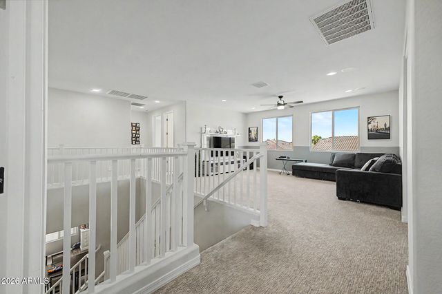 8730 W VISTA Avenue, Glendale, AZ 85305