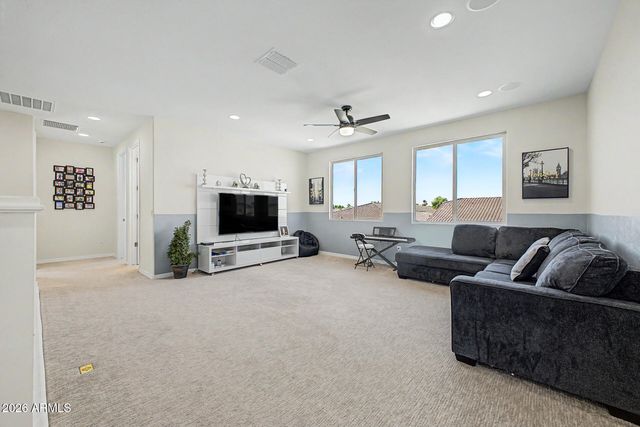 8730 W VISTA Avenue, Glendale, AZ 85305