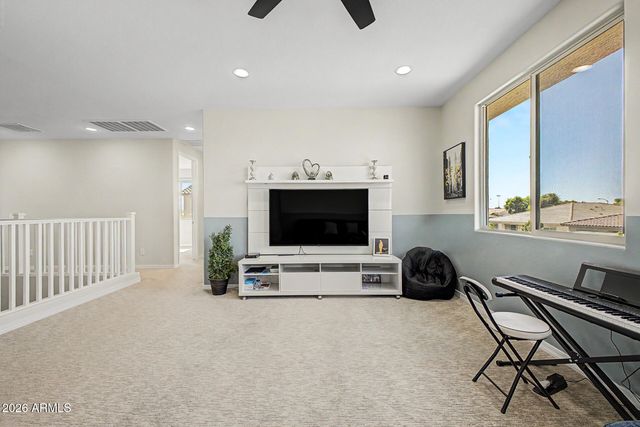8730 W VISTA Avenue, Glendale, AZ 85305