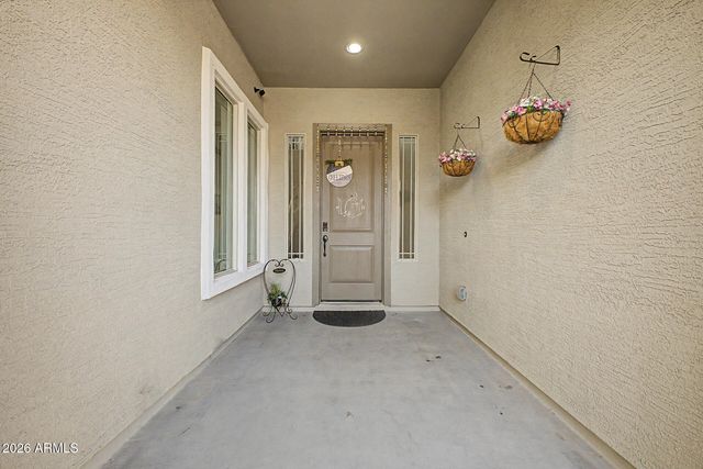 8730 W VISTA Avenue, Glendale, AZ 85305