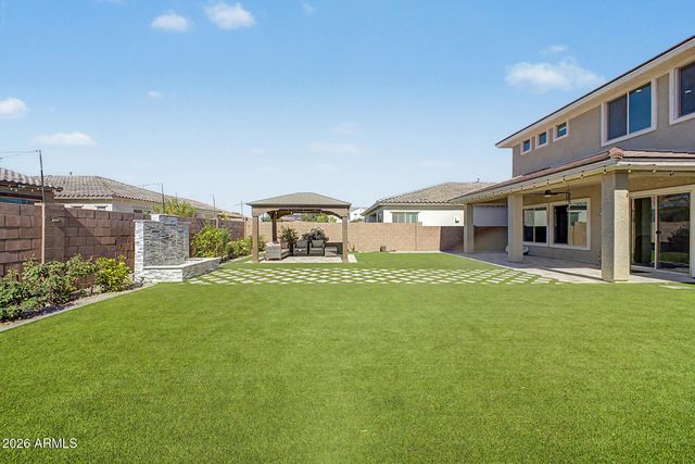 8730 W VISTA Avenue, Glendale, AZ 85305