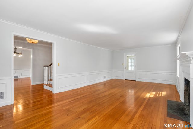 20 Staples Place, West Hartford, CT 06107