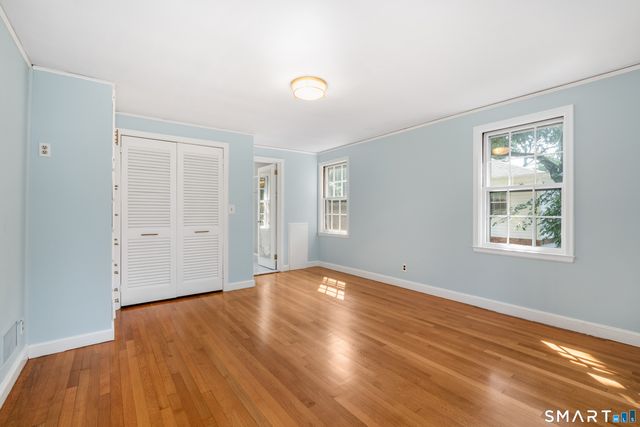 20 Staples Place, West Hartford, CT 06107