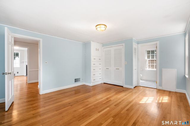 20 Staples Place, West Hartford, CT 06107