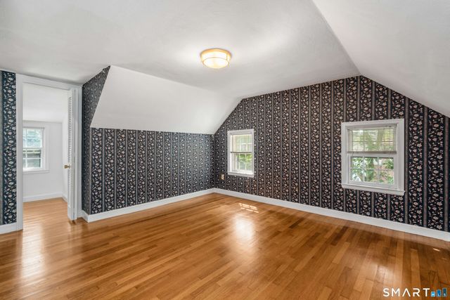 20 Staples Place, West Hartford, CT 06107