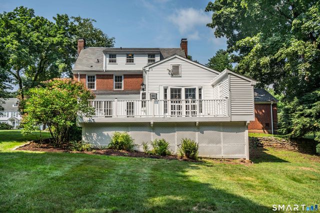20 Staples Place, West Hartford, CT 06107