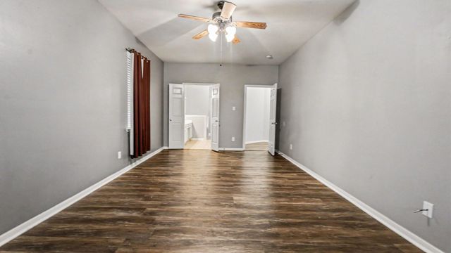 8410 Piping Rock, Baytown, TX 77523