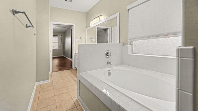 8410 Piping Rock, Baytown, TX 77523
