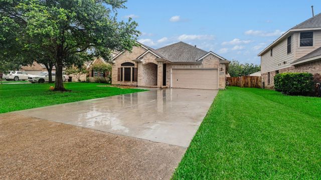 8410 Piping Rock, Baytown, TX 77523
