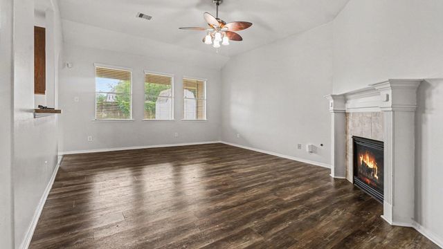 8410 Piping Rock, Baytown, TX 77523