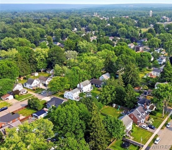 37 Anderson Place, Hamburg, NY 14075