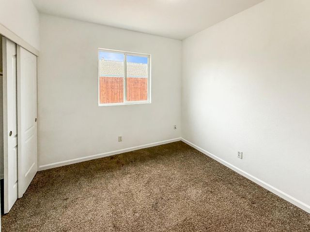 2196 Roberta Ave, Marysville, CA 95901