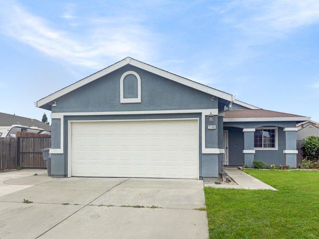 2196 Roberta Ave, Marysville, CA 95901
