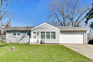 2N135 Bloomingdale Road, Glen Ellyn, IL 60139