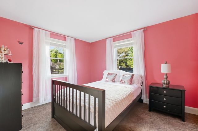 68 Alhambra Cir N, Agawam, MA 01001