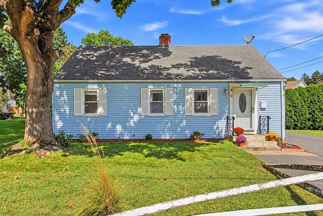 68 Alhambra Cir N, Agawam, MA 01001