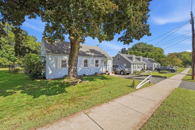 68 Alhambra Cir N, Agawam, MA 01001