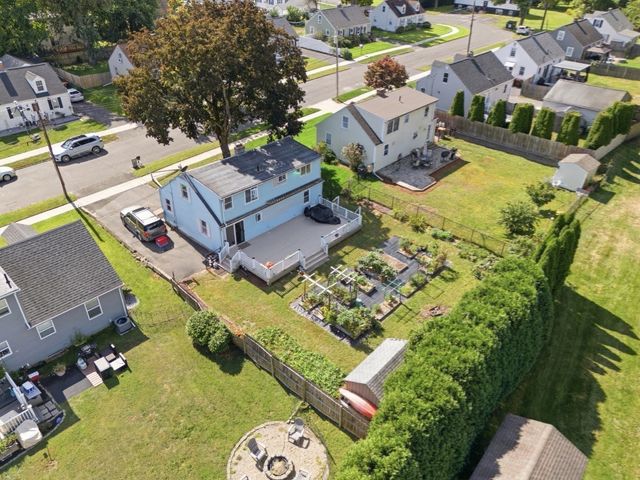 68 Alhambra Cir N, Agawam, MA 01001